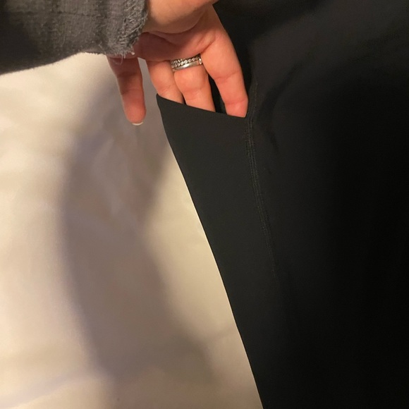 FABLETICS leggings - Picture 2 of 4